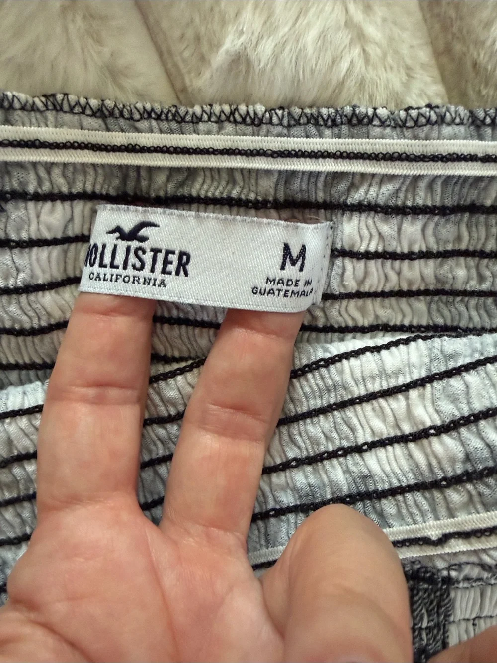 Hollister Scrunch Tube Tops (size M) - Picture 3 of 5